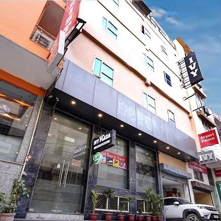 Hotel King Plaza Near Delhi Airport New Delhi Exteriör bild