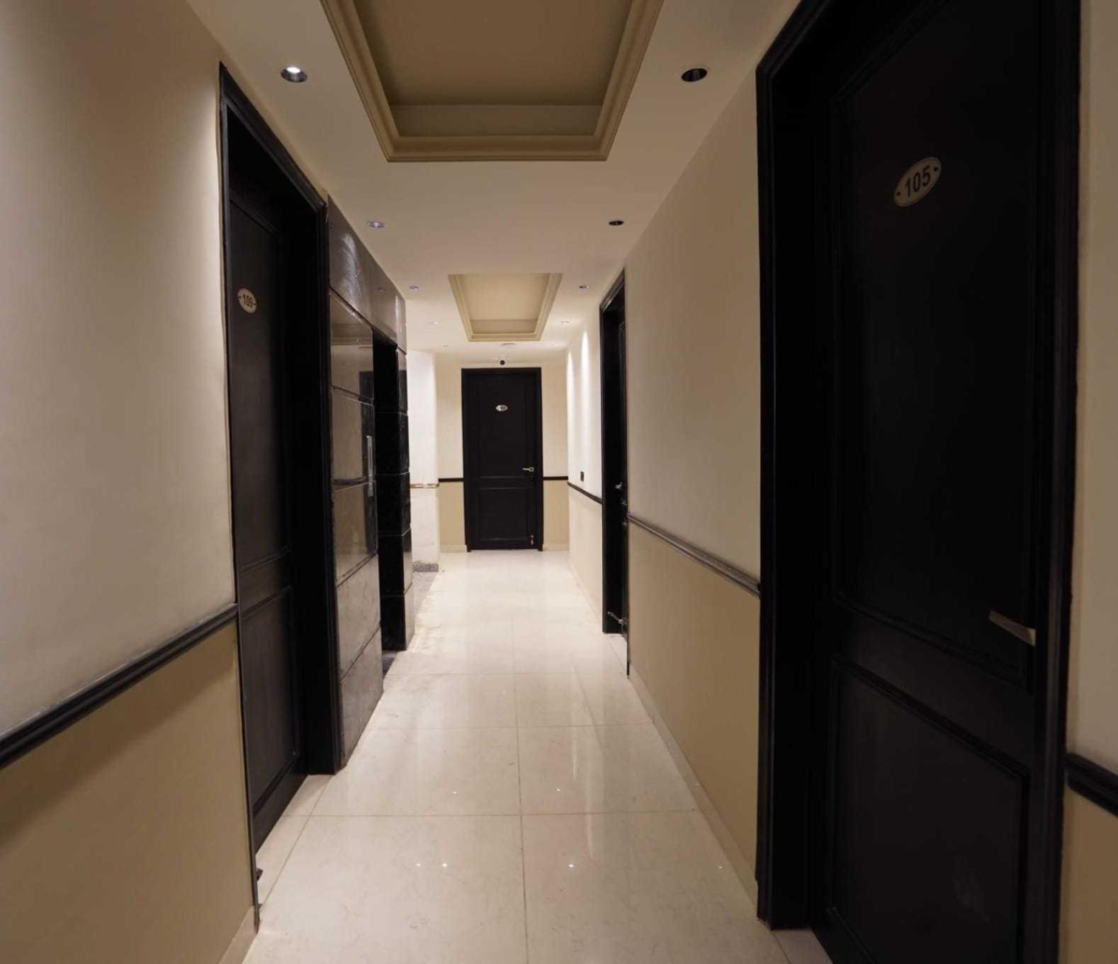 Hotel King Plaza Near Delhi Airport New Delhi Exteriör bild